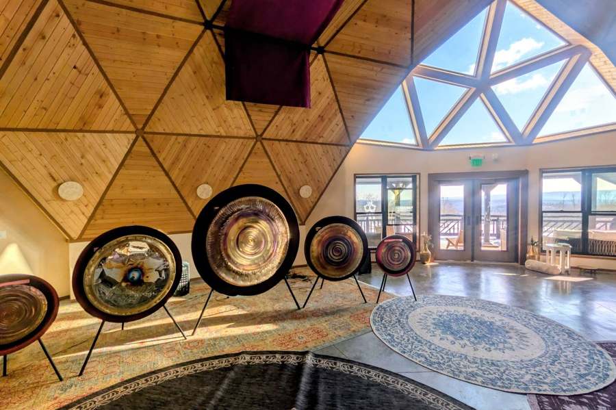 Gong ceremony space